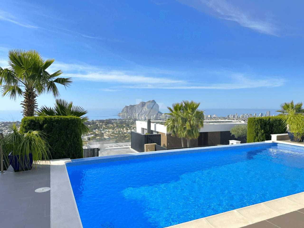Villa de lujo con vistas panorámicas en Calpe. Costa Blanca.